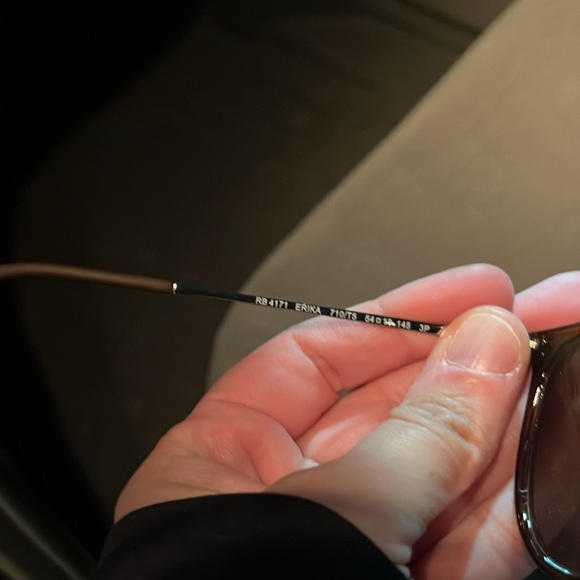 Ray ban polarized sun glasses - Picture 2 of 4